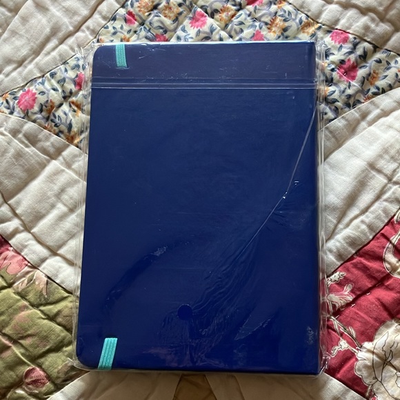 Notebook - Picture 2 of 2